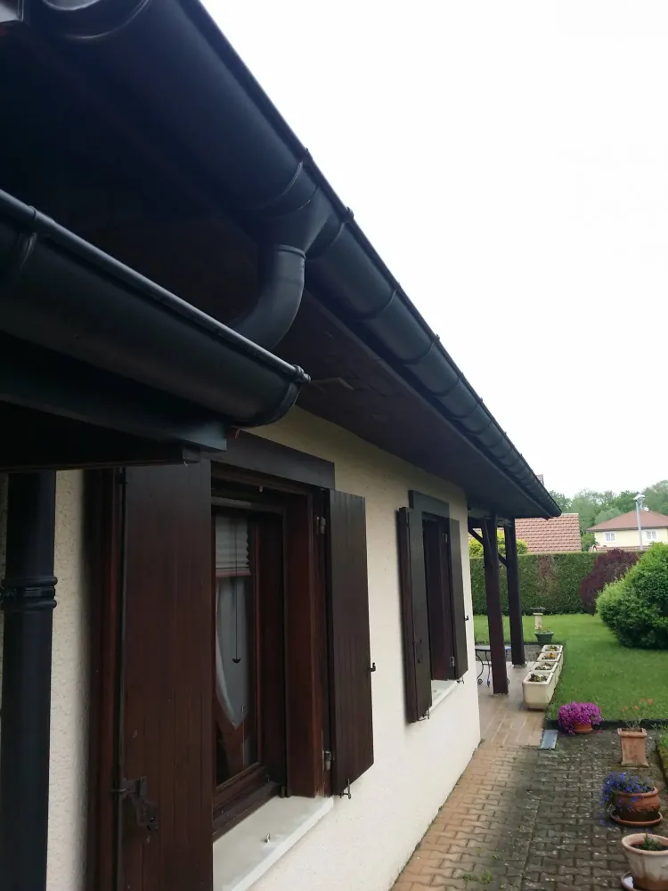 zingueur à Saint-Jean-de-Gonville